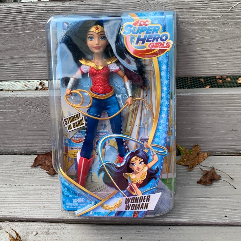 WONDER WOMAN DC Super Hero Girls